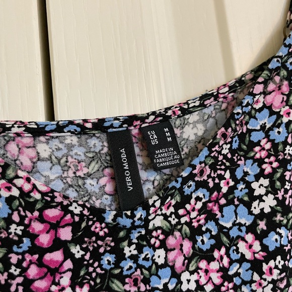 Vero Moda Floral Mini Dresss - Picture 5 of 5